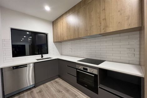 Photo of property in 6 Kari Lane, Kumeu, 0810