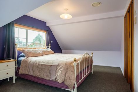 Photo of property in 2 Ettrick Street, Glenross, Dunedin, 9011