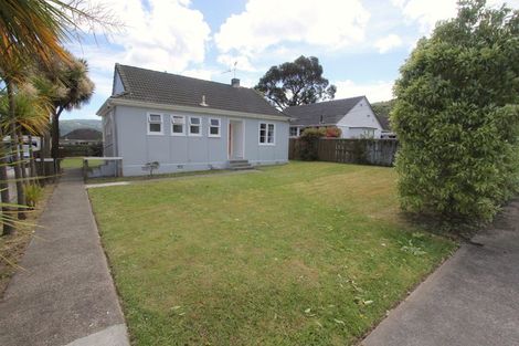 Photo of property in 90 Wilkie Crescent, Naenae, Lower Hutt, 5011