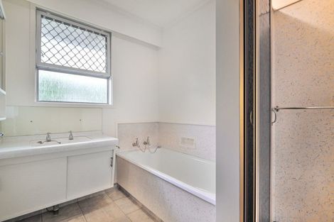 Photo of property in 901 Queen Street East, Parkvale, Hastings, 4122