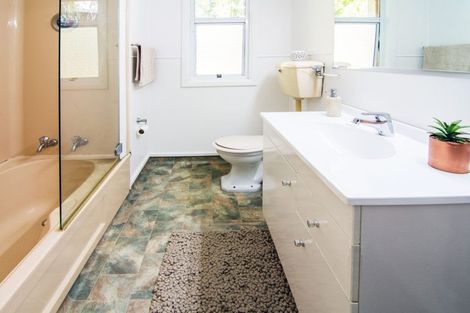 Photo of property in 17a Keir Crescent, Lansdowne, Masterton, 5810