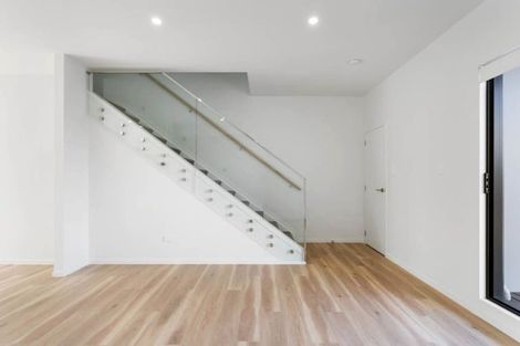 Photo of property in 523b Pakuranga Road, Howick, Auckland, 2010