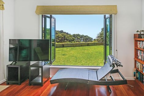 Photo of property in 986 Tuateawa Road, Waikawau, Coromandel, 3584