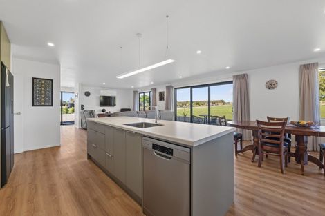 Photo of property in 66e Flint Road, Stratford, 4332