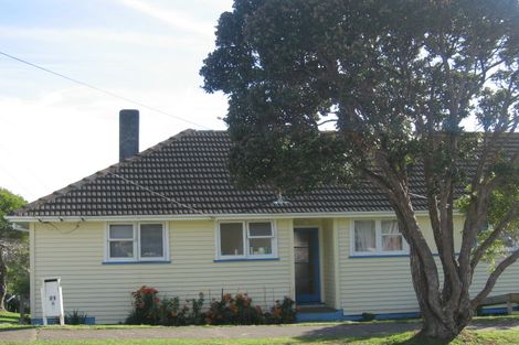 Photo of property in 21a-b Astrolabe Street, Cannons Creek, Porirua, 5024