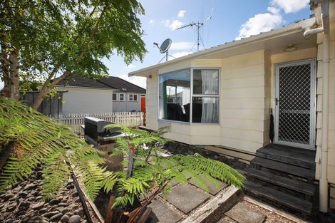 Photo of property in 30b Yeats Crescent, Fairfield, Hamilton, 3214