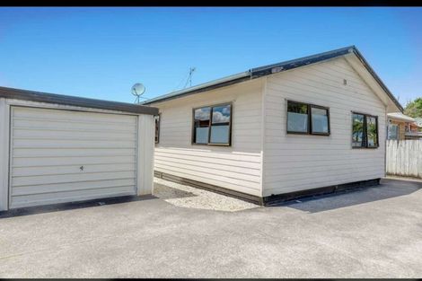 Photo of property in 2/32 Great South Road, Papakura, 2110