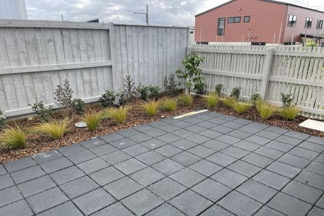 Photo of property in 16 Paterae Lane, Flat Bush, Auckland, 2019