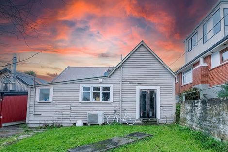Photo of property in 62 Russell Street, Dunedin Central, Dunedin, 9016