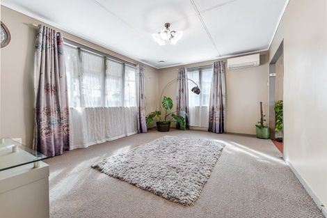 Photo of property in 98 Holland Road, Fairfield, Hamilton, 3214