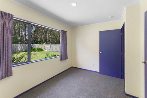 Photo of property in 104 Weggery Drive, Waikanae Beach, Waikanae, 5036