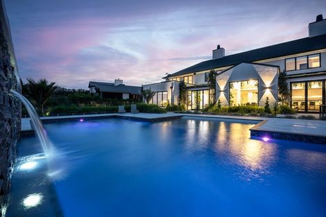 Photo of property in 14 Myra Evelyn Grove, Dairy Flat, Albany, 0792