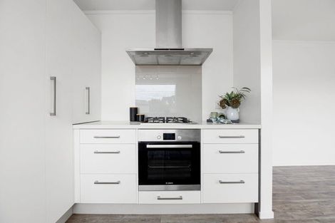 Photo of property in 32 Cromwell Drive, Fitzroy, Hamilton, 3206