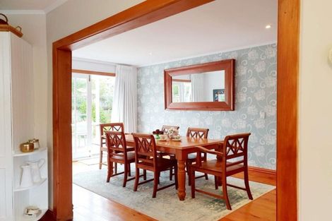 Photo of property in 286 Main Road, Tawa, Wellington, 5028