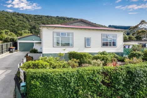 Photo of property in 11 Monowai Road, Ravensbourne, Dunedin, 9022