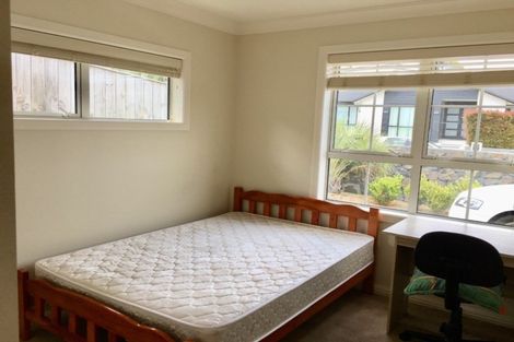 Photo of property in 44 Corricvale Way, Northcross, Auckland, 0630