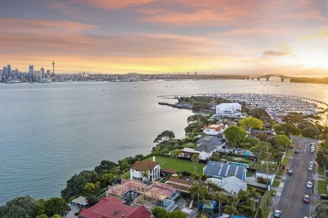 Photo of property in 1 Norwood Road, Bayswater, Auckland, 0622