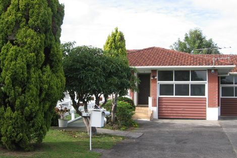 Photo of property in 2/10 Carolyn Street, Manukau, Auckland, 2025