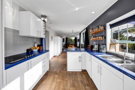 Photo of property in 17 Konini Street, Inglewood, 4330