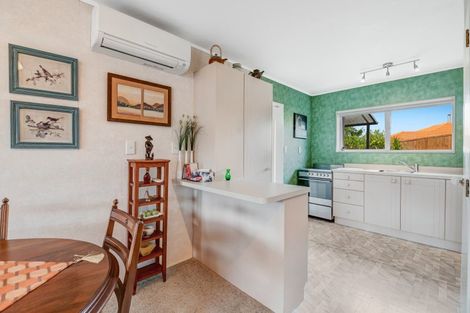 Photo of property in 96a Lakeside Drive, Orewa, 0931