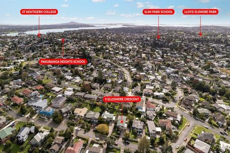 Photo of property in 9 Ellesmere Crescent, Pakuranga Heights, Auckland, 2010