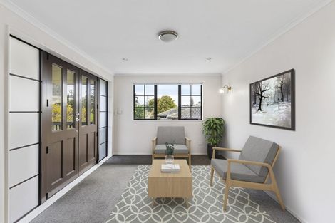 Photo of property in 120 Gossamer Drive, Pakuranga Heights, Auckland, 2010