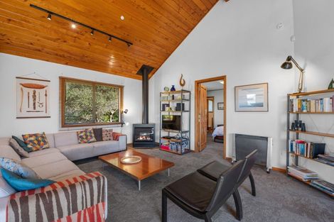 Photo of property in 240 Spencer Road, Lake Tarawera, Rotorua, 3076