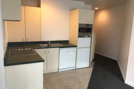 Photo of property in Terrace Tower Apartments, 7b/126 The Terrace, Wellington Central, Wellington, 6011