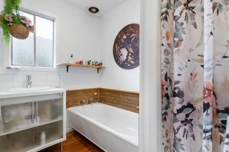 Photo of property in 43 Hendon Road, Fairview Downs, Hamilton, 3214