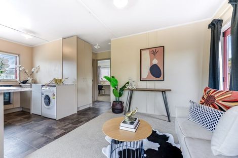 Photo of property in 19 Kittyhawk Place, Melville, Hamilton, 3206