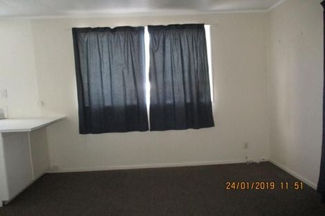 Photo of property in 57 Tiromoana Road, Raumati South, Paraparaumu, 5032