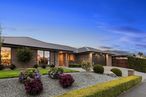 Photo of property in 32 East Ellington Drive, Mairehau, Christchurch, 8052