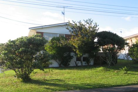 Photo of property in 2/16 Anne Road, Hillcrest, Auckland, 0627