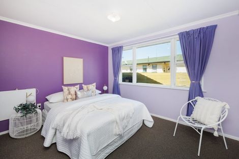 Photo of property in 20 Pinedale Parade, Milson, Palmerston North, 4414
