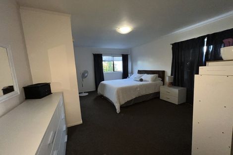 Photo of property in 50 Redwing Street, Browns Bay, Auckland, 0630