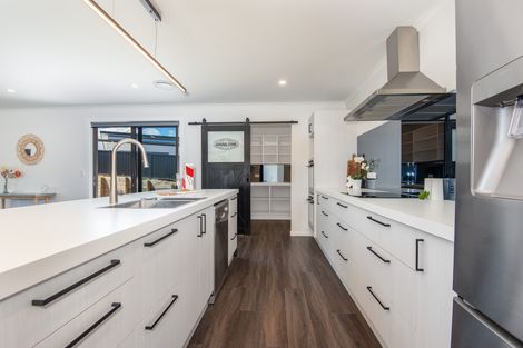 Photo of property in 42 Mcneil Street, Balclutha, 9230