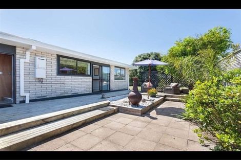 Photo of property in 2/28 Seaspray Drive, Mount Maunganui, 3116