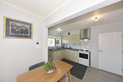 Photo of property in 2a Mallett Place, Halswell, Christchurch, 8025