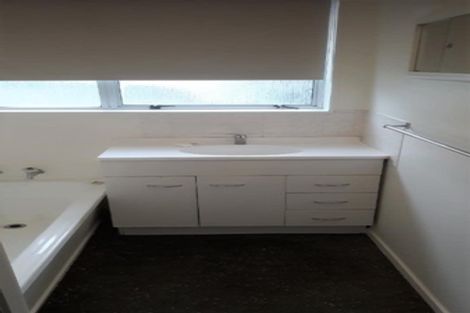 Photo of property in 28 Kaikoura Street, Maupuia, Wellington, 6022