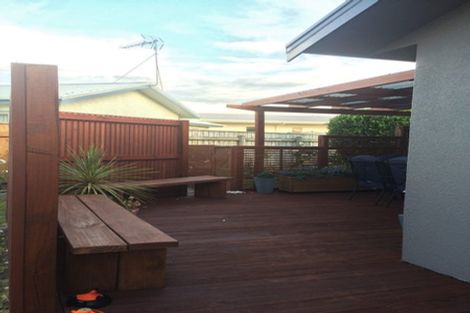 Photo of property in 16 Waharua Place, Tawhero, Whanganui, 4501