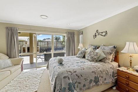 Photo of property in 22 Tutere Street, Waikanae Beach, Waikanae, 5036