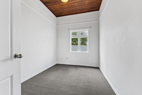 Photo of property in 68 East Street, Feilding, 4702