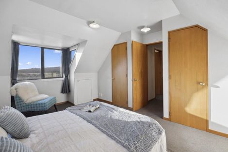 Photo of property in 48 Easther Crescent, Kew, Dunedin, 9012