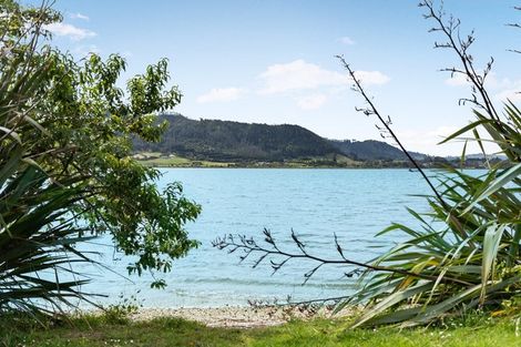 Photo of property in 12 Moana Drive, Tanners Point, Katikati, 3177