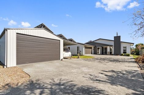 Photo of property in 135 Main Road, Pleasant Point, 7903