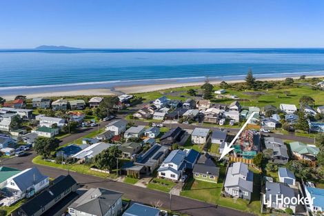 Photo of property in 12 Marine Avenue, Waihi Beach, 3611