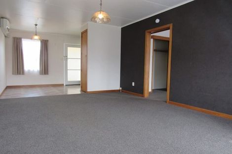 Photo of property in 4/42 Egmont Street, Hawera, 4610