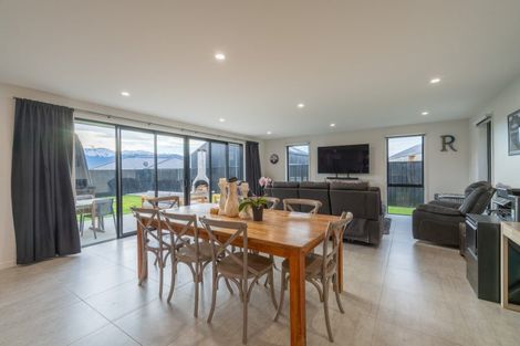 Photo of property in 5 Millar Place, Te Anau, 9679