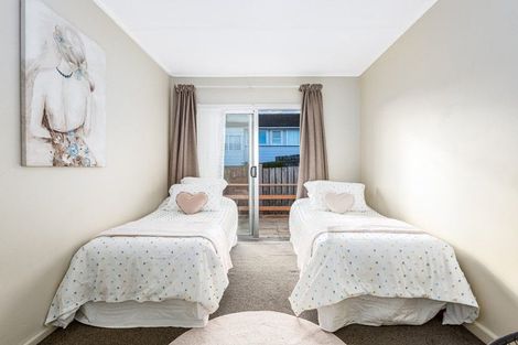 Photo of property in 192 Warspite Avenue, Waitangirua, Porirua, 5024