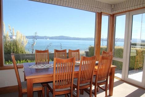 Photo of property in 7 Maire Street, Eastbourne, Lower Hutt, 5013